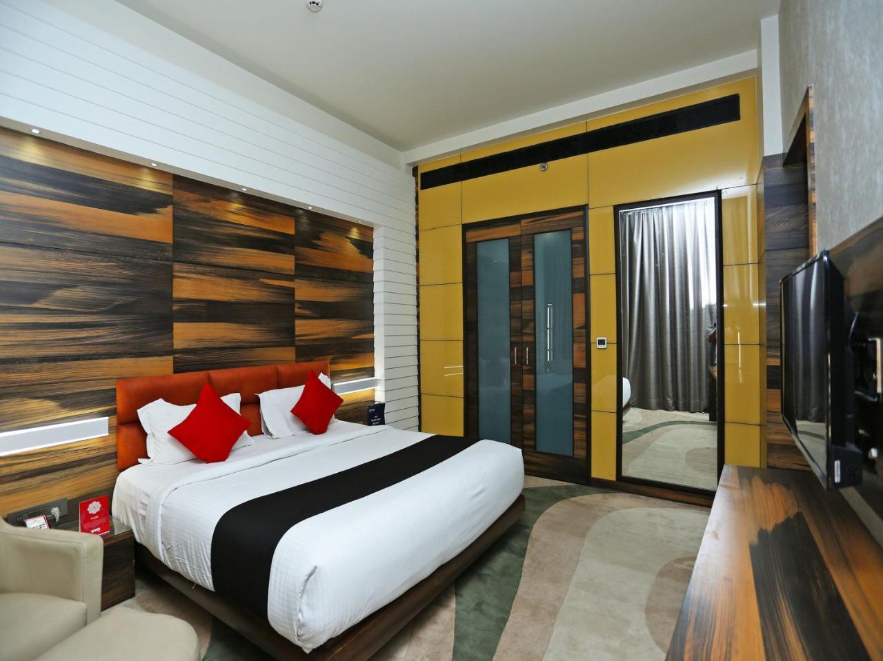 Golden Blossom Imperial Resorts Lucknow Eksteriør bilde