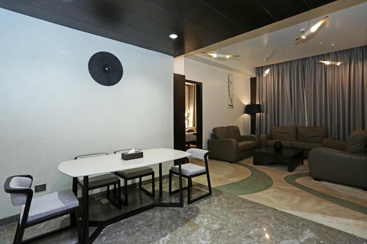 Golden Blossom Imperial Resorts Lucknow Eksteriør bilde