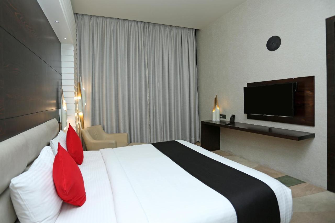 Golden Blossom Imperial Resorts Lucknow Eksteriør bilde